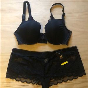 Wacoal bra and panty set